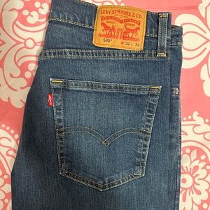 Levi’s men’s 505 like new